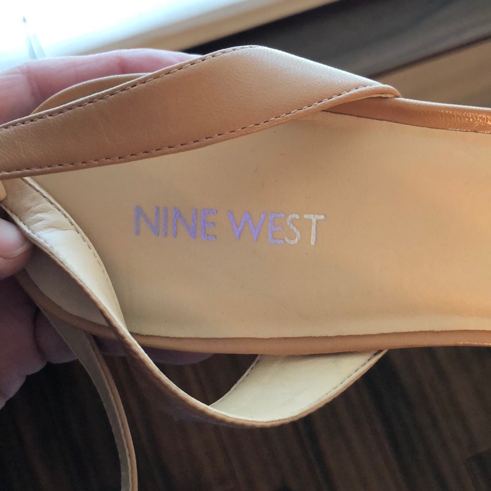 Nine West Sandal. - Picture 6 of 6